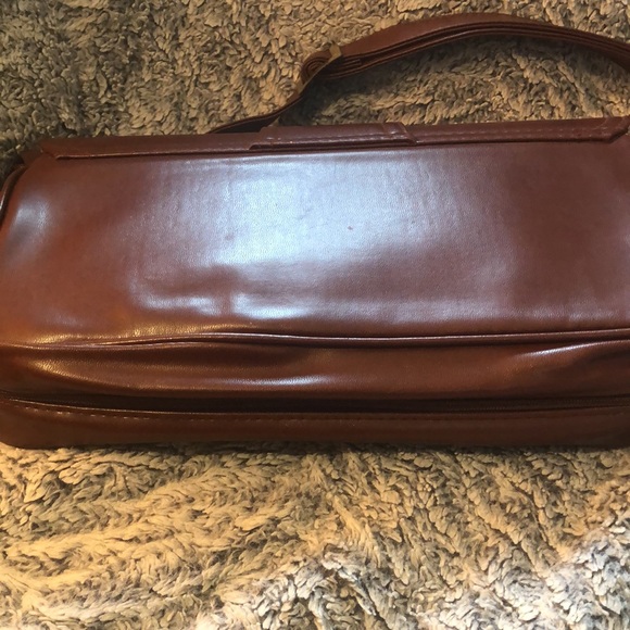 Vintage Shoulder Crossover Purse Deluxe Brown - Picture 3 of 7